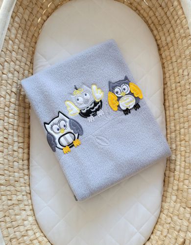 Polar fleece Decke für Babies - Eulen Bigi Zibi & Adele- grau-gelb